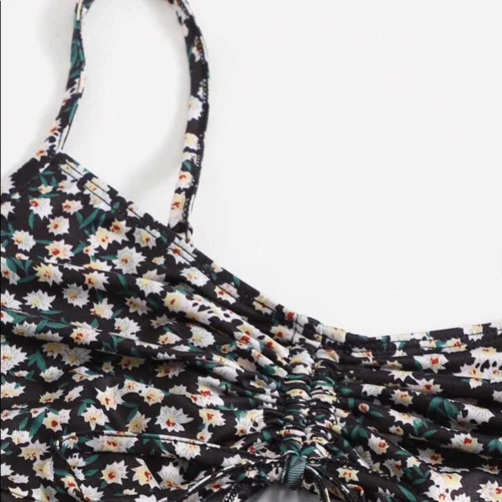 Floral Ruched Dress - Picture 2 of 7